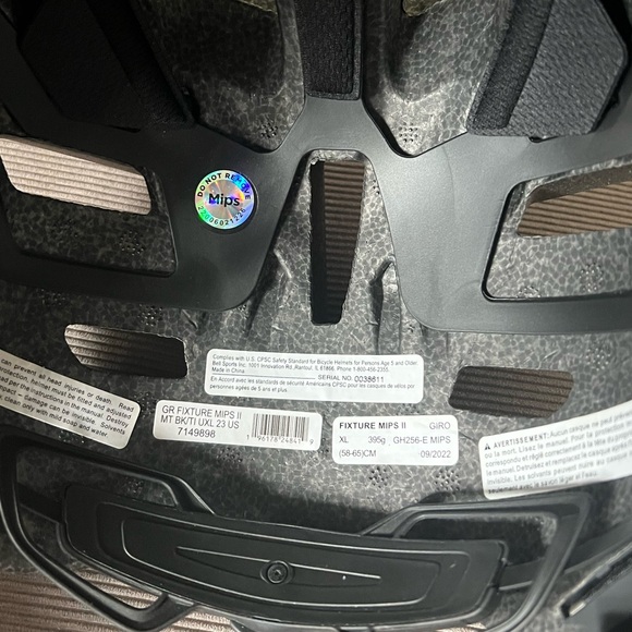 EUC Giro Men’s XL bike helmet - Picture 4 of 4